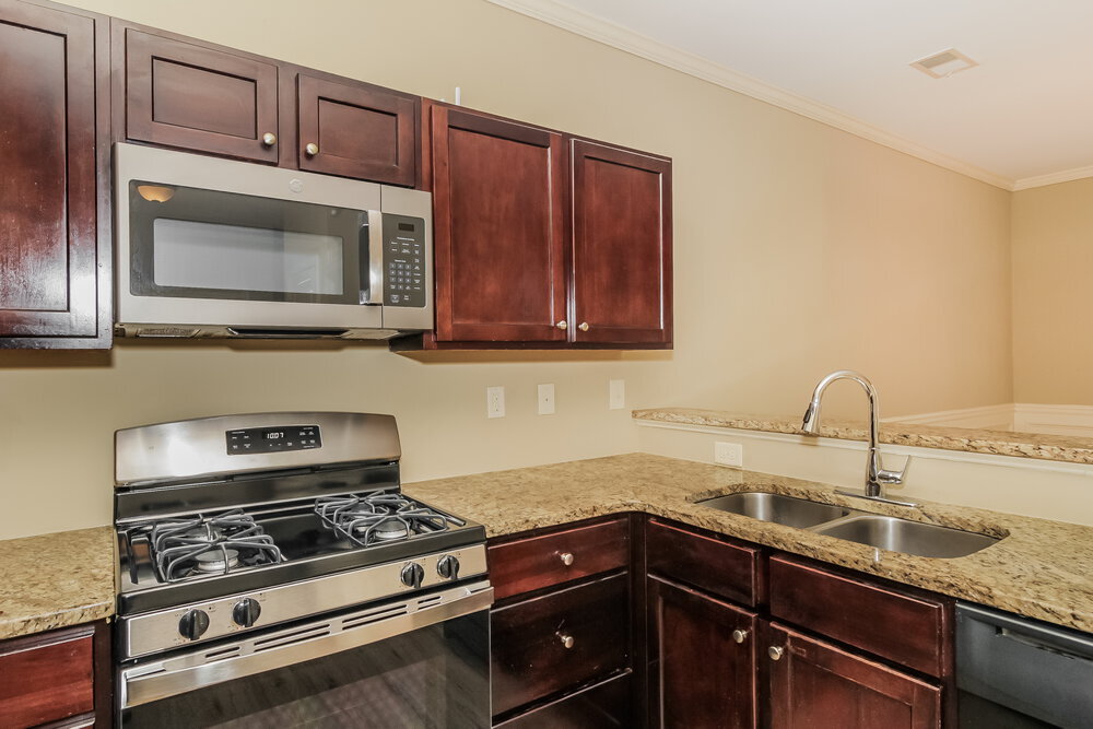 Building Photo - 141 Crescent Woode Way
