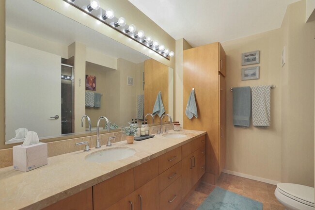 Building Photo - 4808 N 24th St