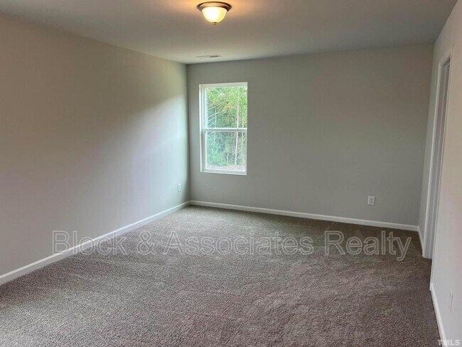 Building Photo - 179 Maple Tree Ln
