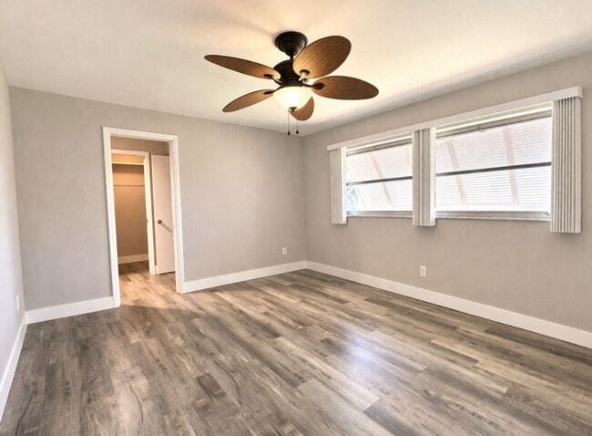 Building Photo - Newly Renovated 3 Bed / 2 Bath Single-Family Home with 2-Car Garage