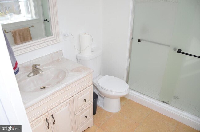 Building Photo - 6118 Tammy Dr