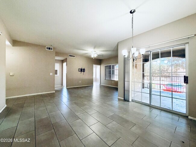 Building Photo - 1500 E Pusch Wilderness Dr