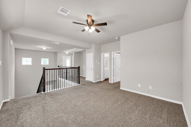 Building Photo - 2237 Raider Dr