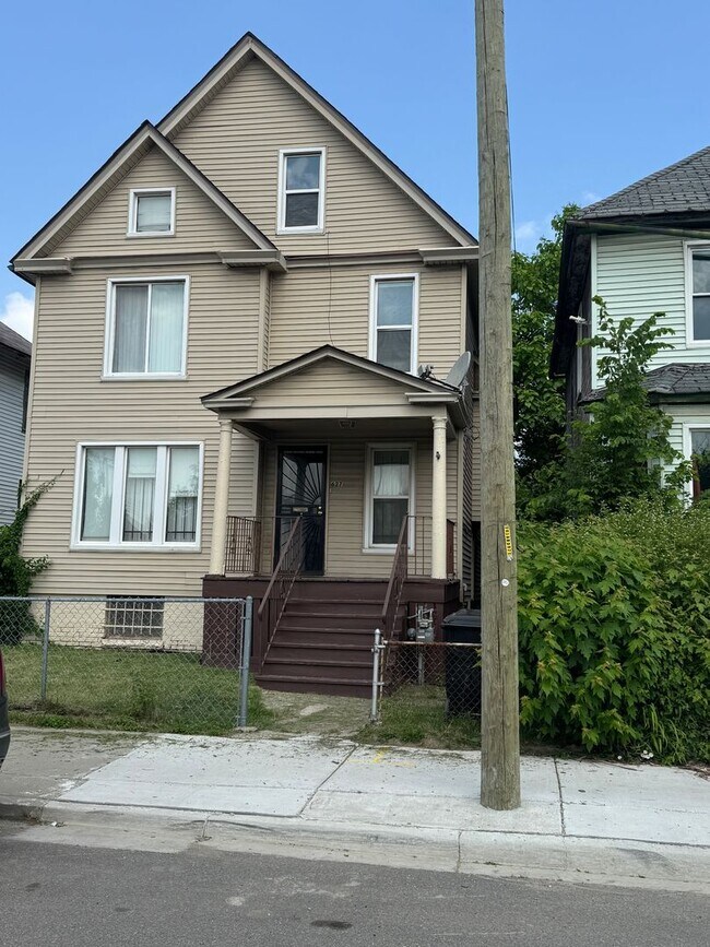 Primary Photo - 4 Bedroom spacious Colonial, mins from Dow...