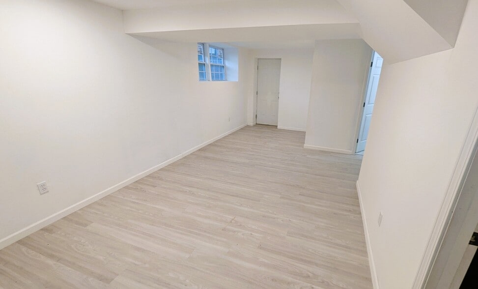 Building Photo - 6454 Boca Grande Blvd