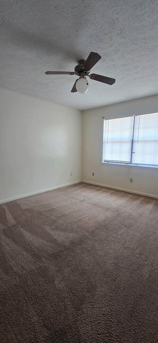 Building Photo - 5202 Marla Dr