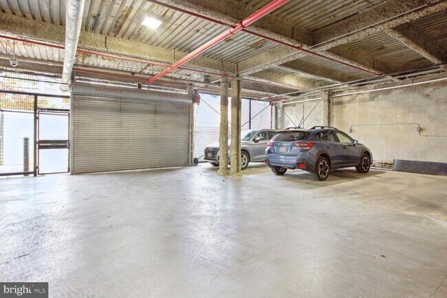 Building Photo - 1700 Kalorama Rd NW