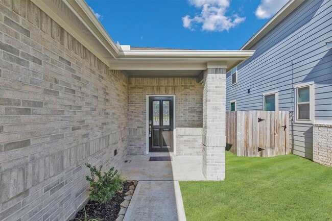 Building Photo - 25711 Hickory Pecan Trl