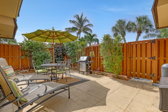 Primary Photo - 131 Ocean Cove Dr