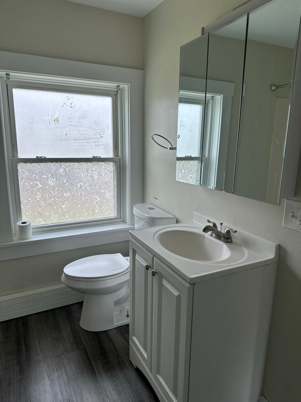 Building Photo - 241 Bartlett St