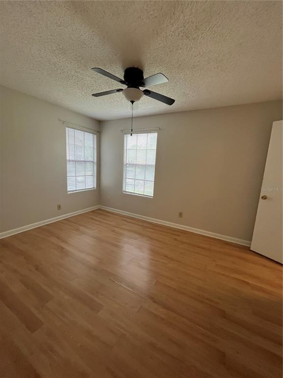 Building Photo - 315 Lakepointe Dr