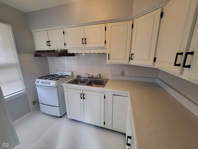 Building Photo - 1714 N Euclid Ave