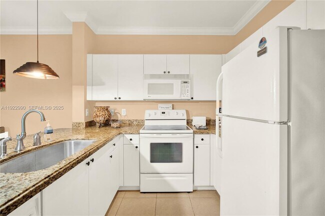 Building Photo - 2239 SE 23rd Ave