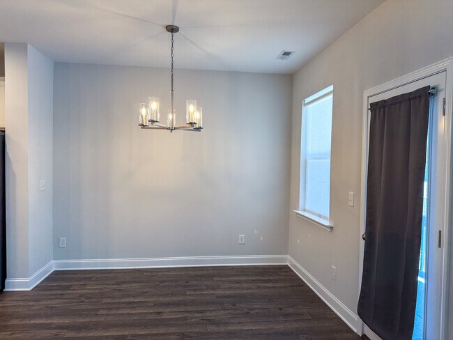 Building Photo - 2202 Rooster Spur Ct