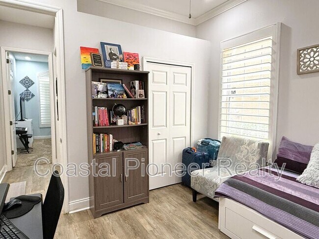 Building Photo - 14620 Chatsworth Manor Cir