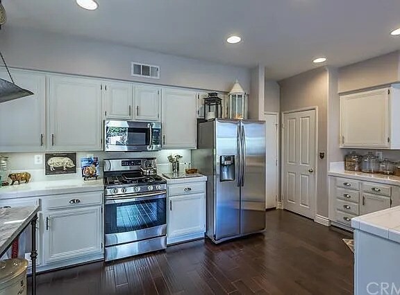 Building Photo - 15832 Sedona Dr