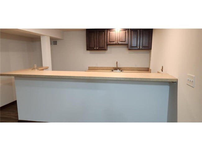 Building Photo - 6115 Colfax Ln S