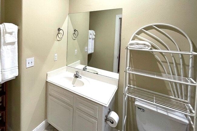 Building Photo - 2919 Rosewood St