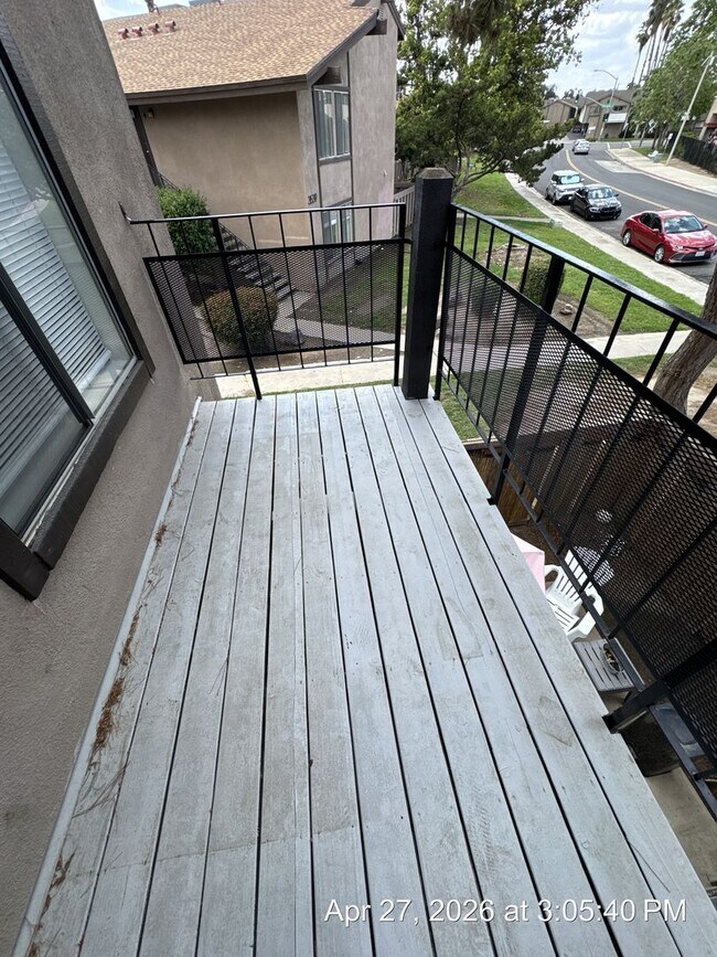 Building Photo - 2 Bedroom 1 Bath unit rent ready!