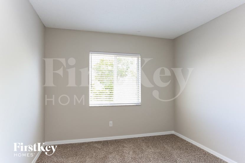 Building Photo - 12607 Longcrest Dr