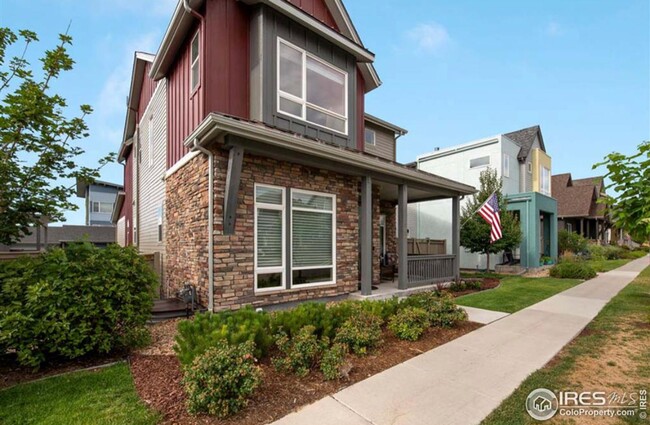 Building Photo - STUNNING 2 STORY SMART HOME IN LOUISVILLE