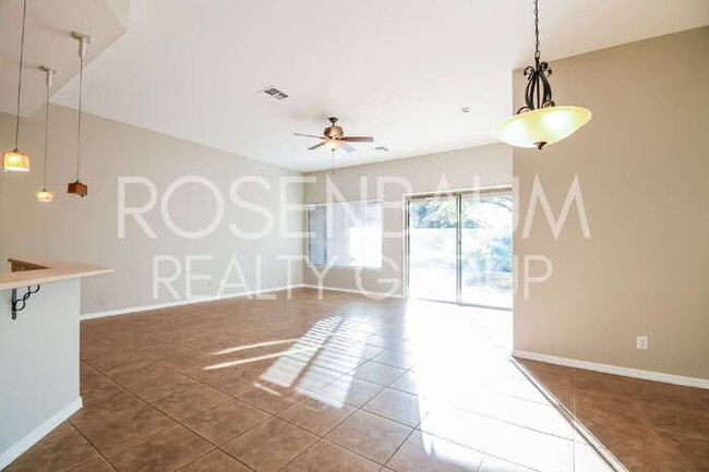 Building Photo - 9933 E Hidden Treasure Ct