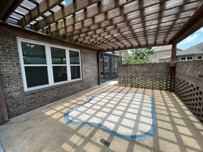 Building Photo - 1924 Wyngate Loop