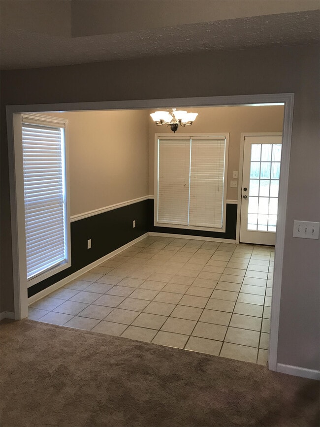 Building Photo - 25 Devonshire Dr