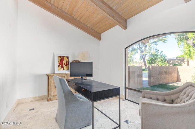 Building Photo - 4450 E Camelback Rd