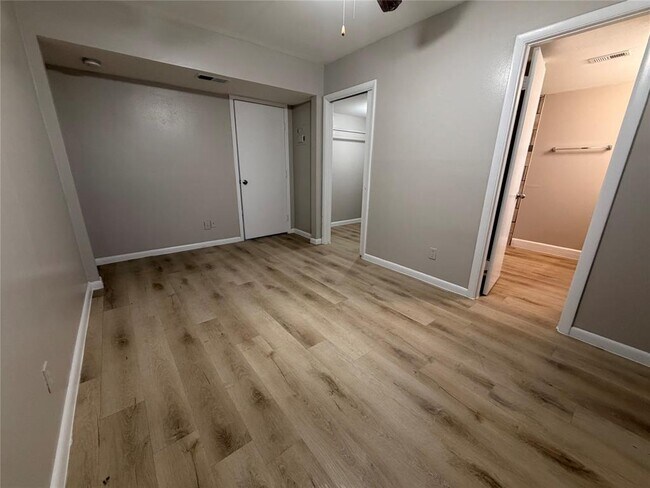 Building Photo - 3304 Red River St