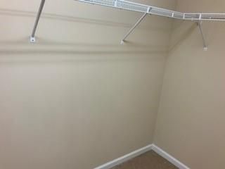 Building Photo - 1335 Hampton Oaks Dr