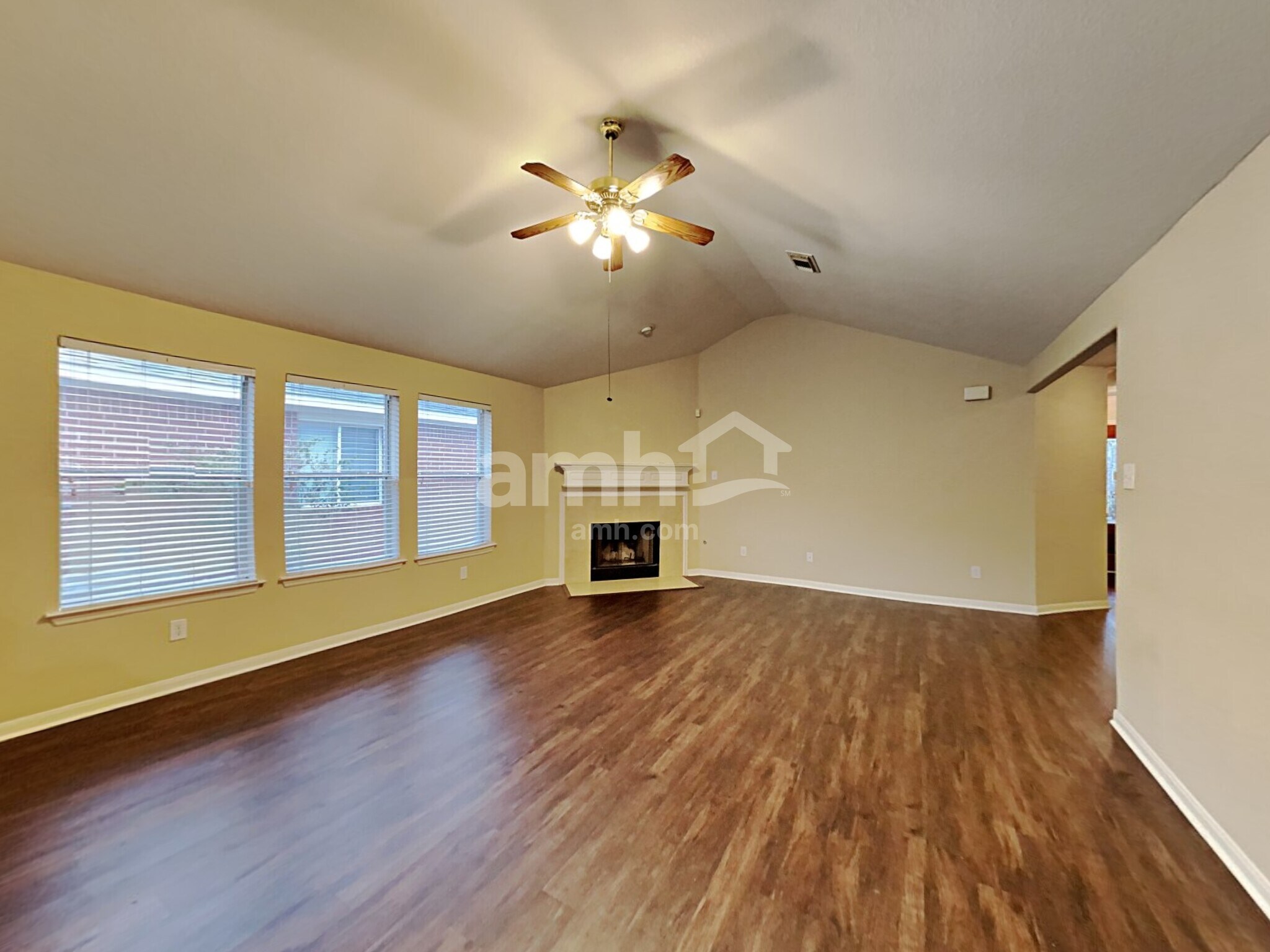 Building Photo - 3318 Falcon Trail Dr