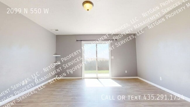 Building Photo - 2099 N 550 W