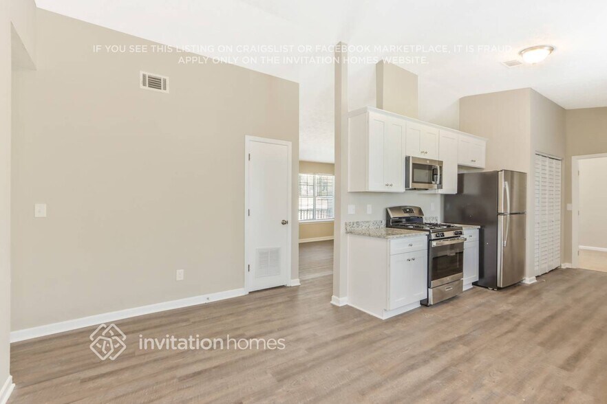 Building Photo - 6525 Emerald Pointe Cir