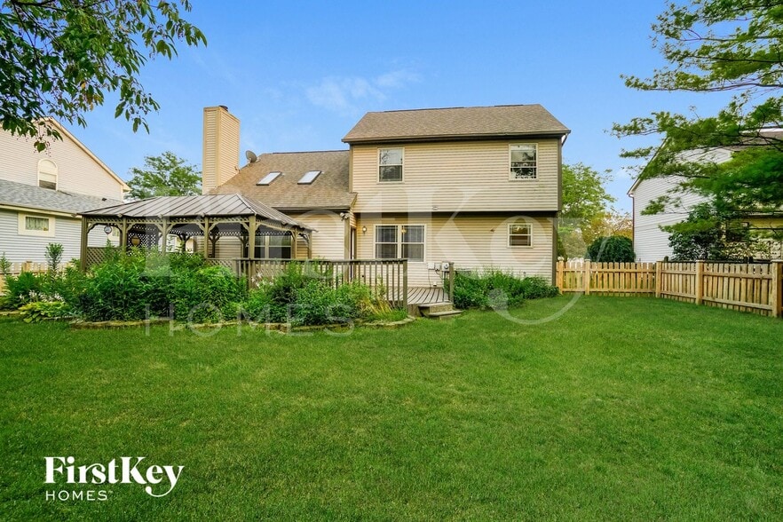 Building Photo - 5586 Edie Dr