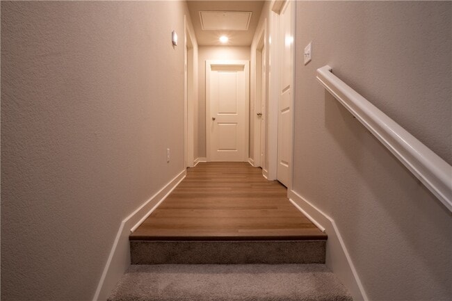 Building Photo - 1156 N Pink Ter