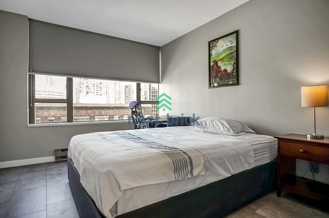 Building Photo - 1 BED & 1 BATH CONDO FOR RENT