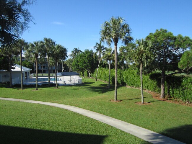 Building Photo - 2791 Village Blvd