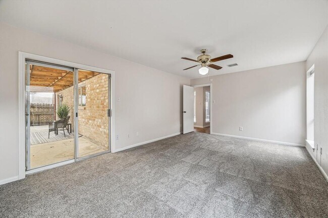 Building Photo - 7806 Rollingbrook Dr