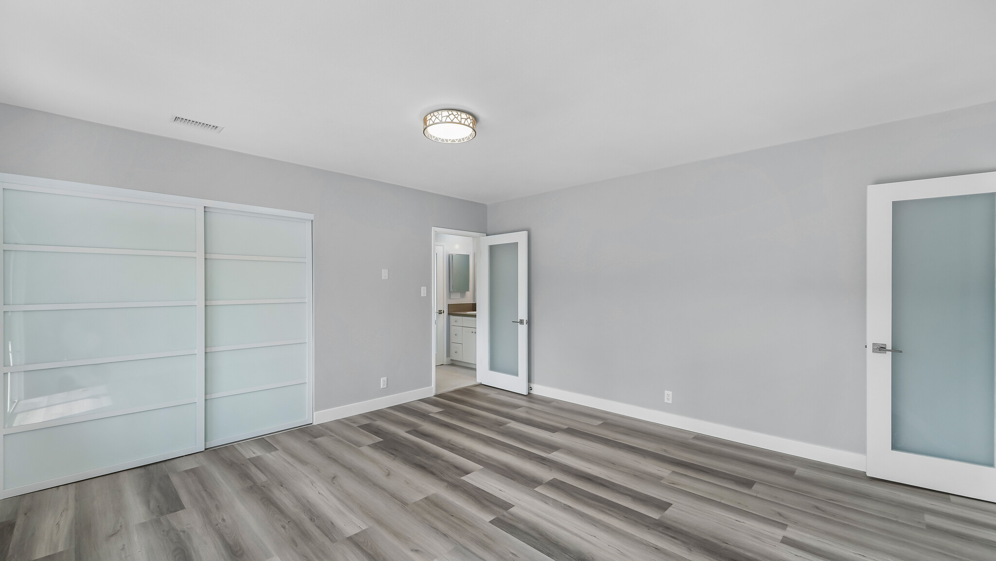 Bedroom 2 with it's own bathroom - 5902 Blairstone Dr