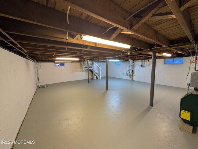 Building Photo - 21 Campview Ave