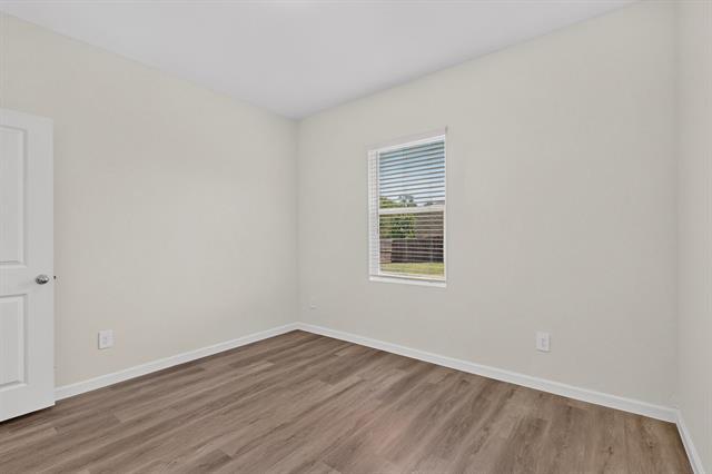 Building Photo - 702 Camden Dr