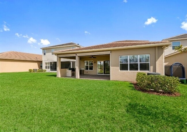 Building Photo - 32558 Tree of Life Ave