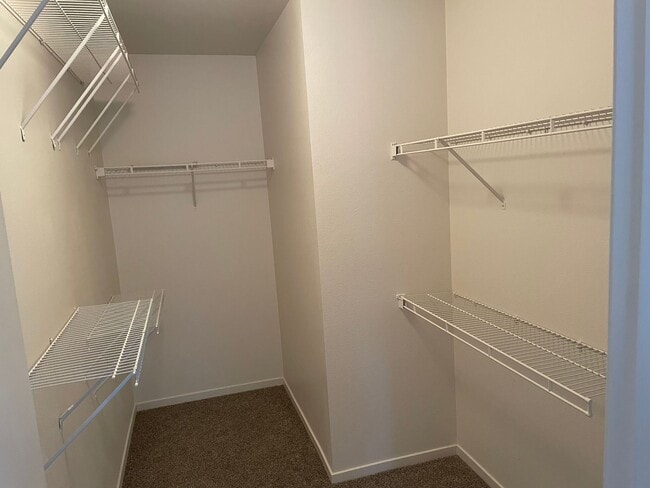 Building Photo - Spanish Springs Property - Ready for Move In!