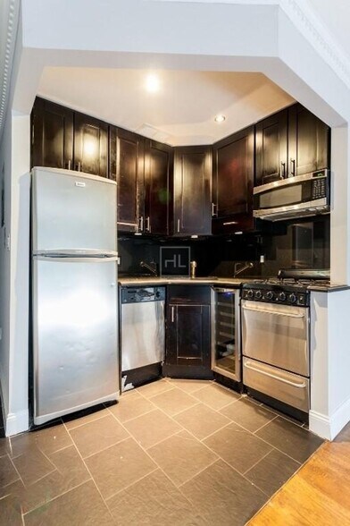 Building Photo - E 26TH ST.