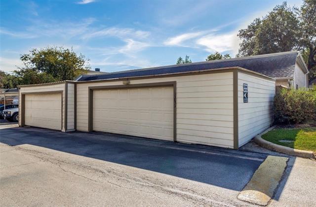 Building Photo - 13853 Leinsper Green Drive