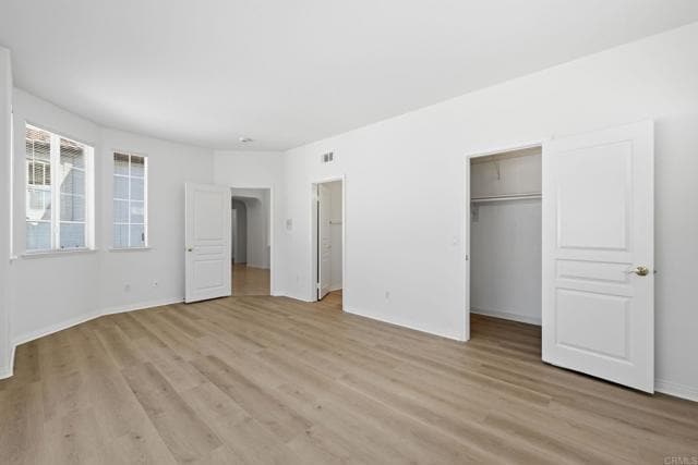 Building Photo - 1359 Sparrow Rd