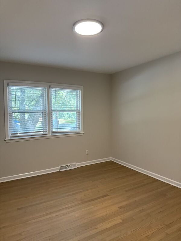 Building Photo - 251 Stribling Ave