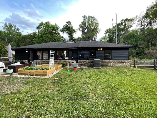 Building Photo - 1802 E 62nd St