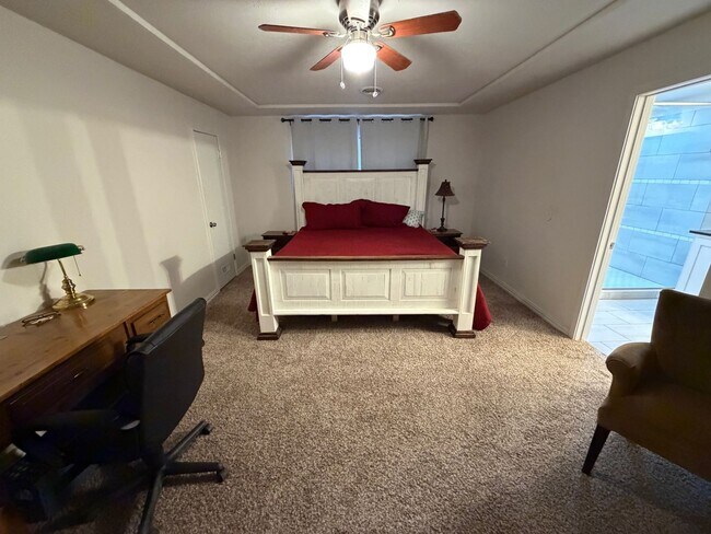 Building Photo - 6008 Yale St